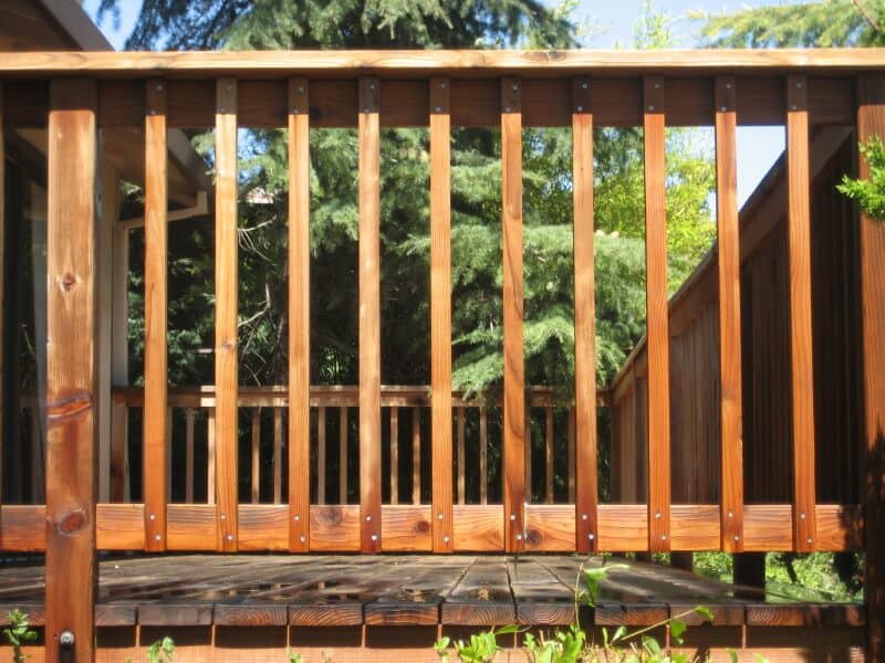 wood deck rails ideas
