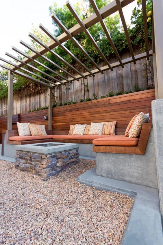 25 Easy And Cheap Backyard Seating Ideas | Yard Surfer